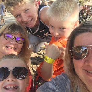 Meet your Posher, Devon